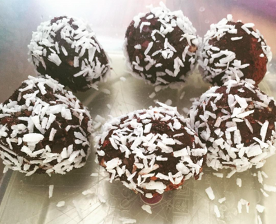 Healthy Chocolate Protein Bites